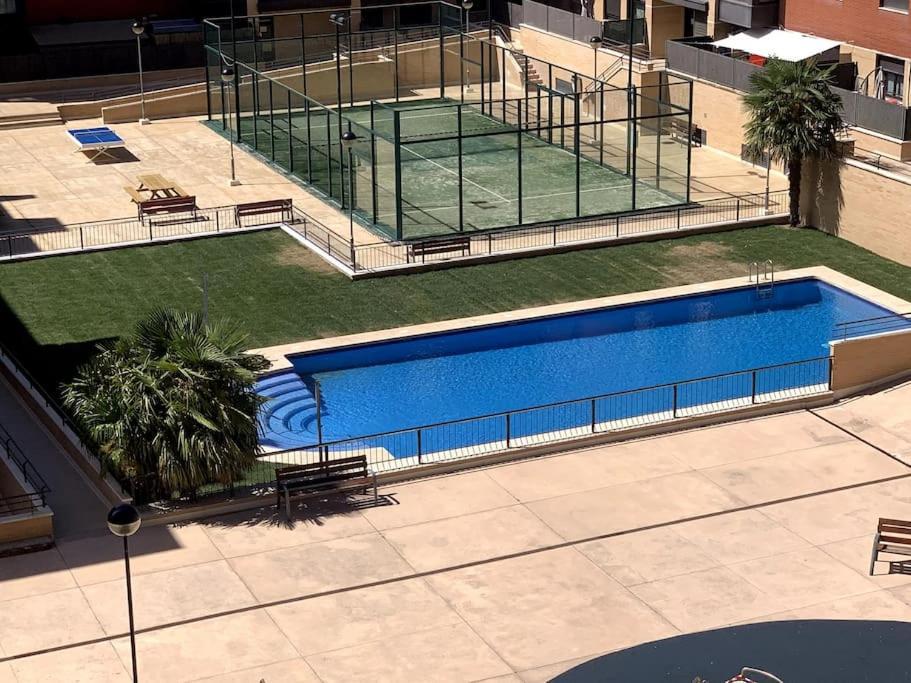 Apartmán Atico, Piscina, Ac, Wi-Fi Y Parking Gratis, Gran Terraza, Vut 47-79 Arroyo de la Encomienda Exteriér fotografie