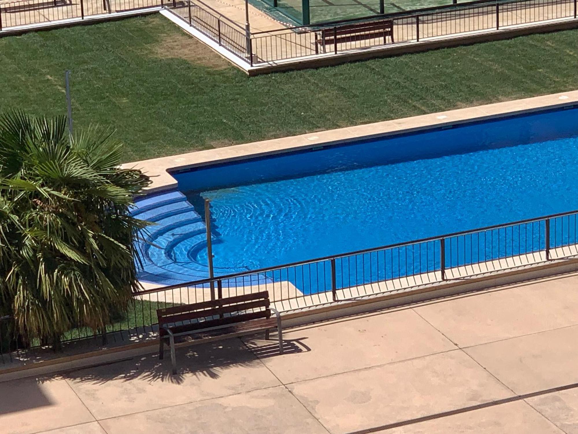 Apartmán Atico, Piscina, Ac, Wi-Fi Y Parking Gratis, Gran Terraza, Vut 47-79 Arroyo de la Encomienda Exteriér fotografie